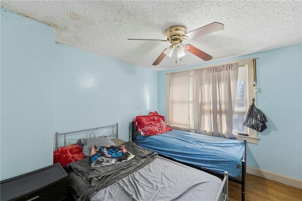 1819 FREEMAN Avenue — photo 24