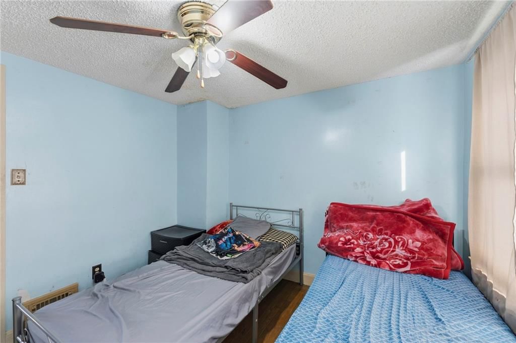 1819 FREEMAN Avenue — photo 25