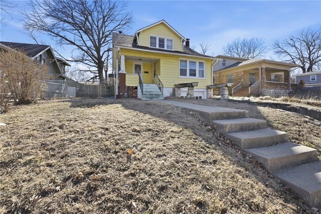 1819 FREEMAN Avenue — photo 28
