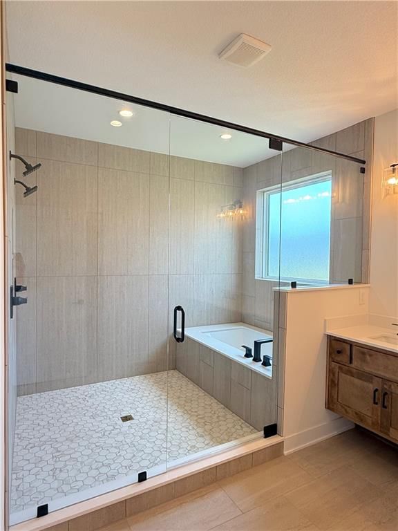 7735 N DONNELLY Avenue — photo 16
