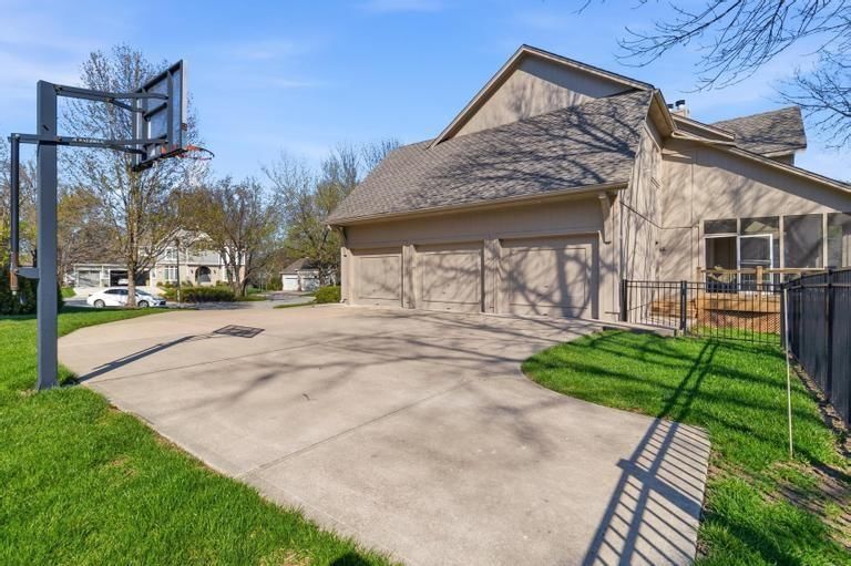 9305 W 139th Street — photo 3