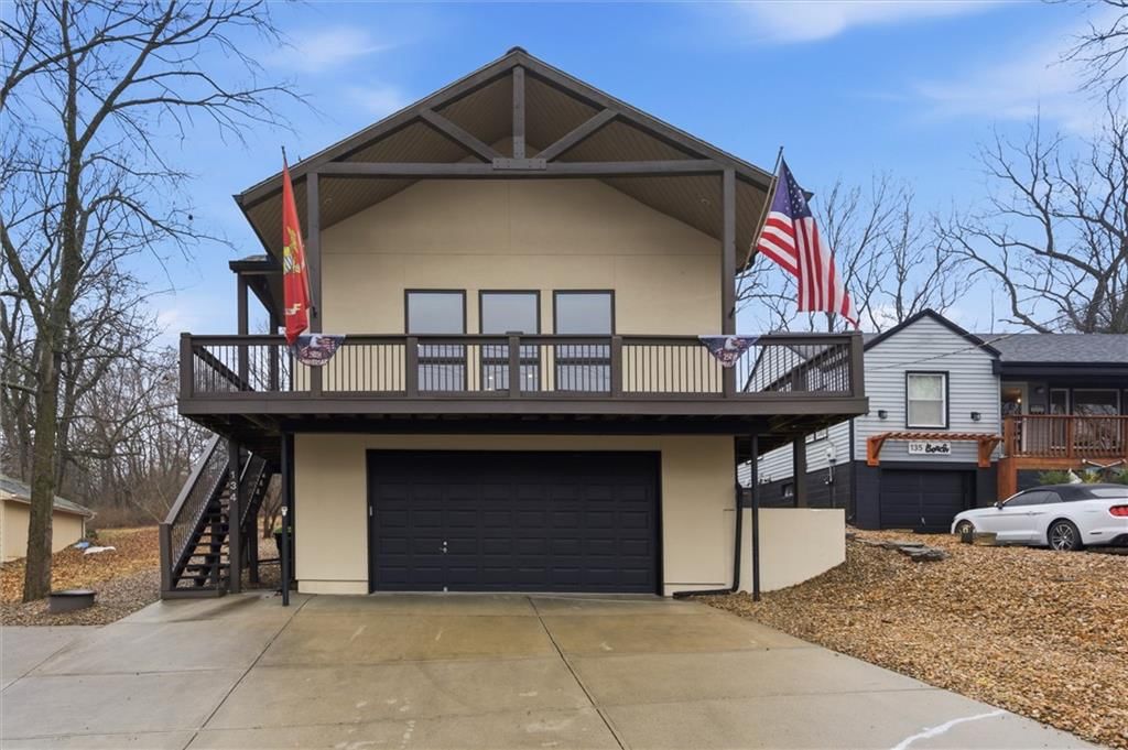 134 Beach Drive, Lake Tapawingo, MO