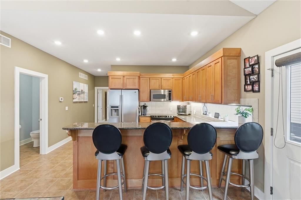 134 Beach Drive — photo 13