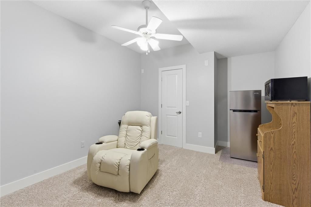 134 Beach Drive — photo 32