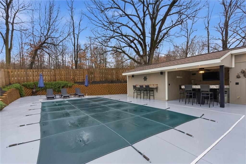 134 Beach Drive — photo 40