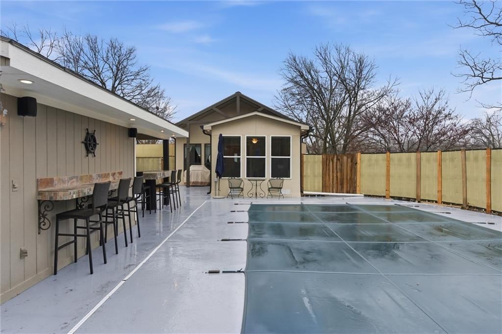 134 Beach Drive — photo 41