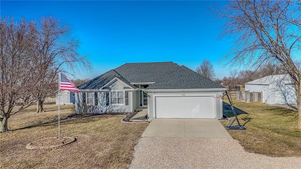 37806 E 316th Street, Garden City, MO