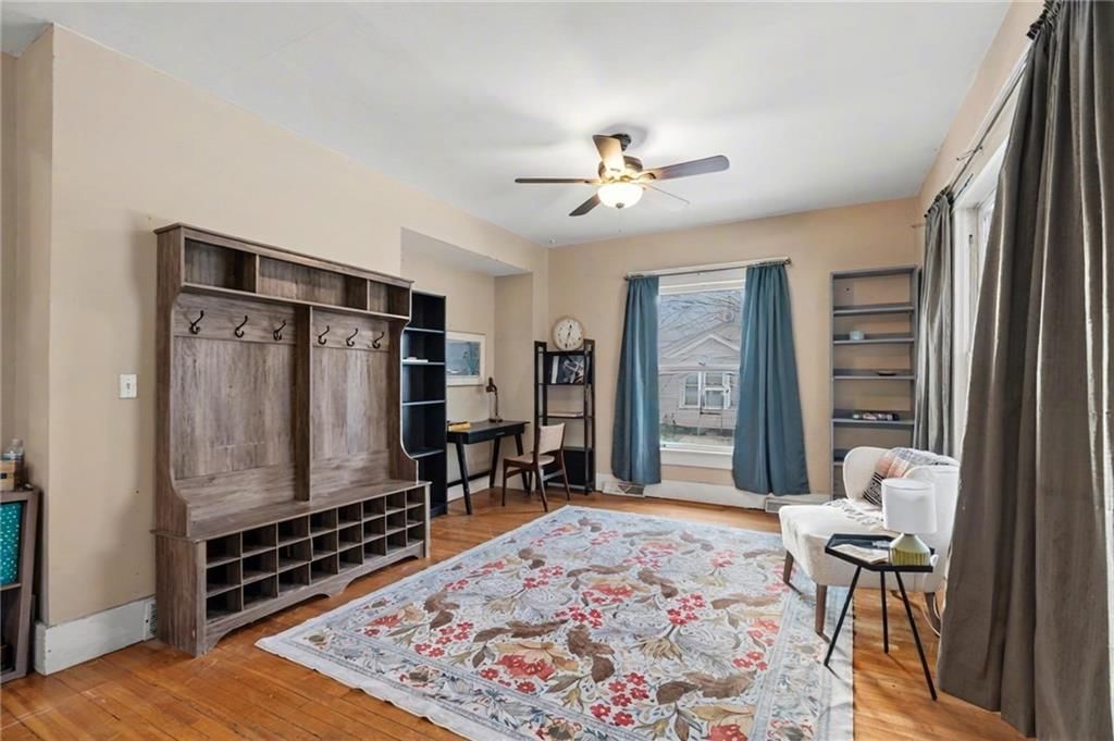 107 E Hale Street — photo 10