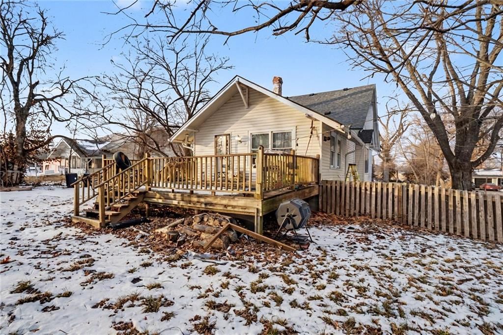 107 E Hale Street — photo 41