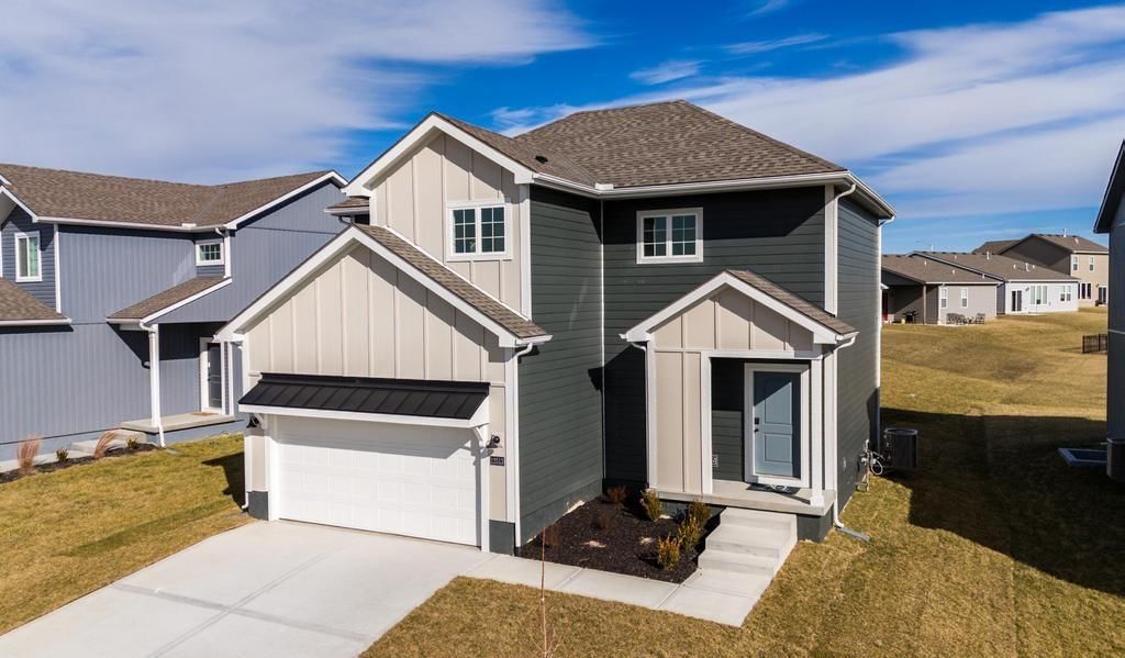 12429 S Redwood Street, Lee's Summit, MO