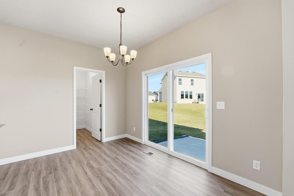12429 S Redwood Street — photo 4