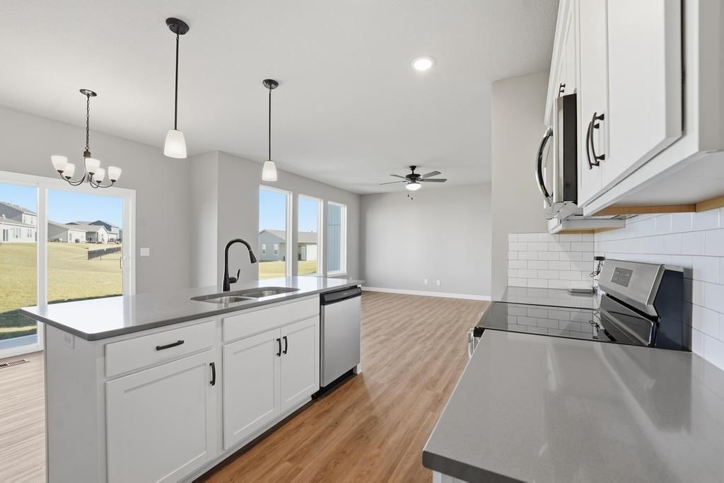 12429 S Redwood Street — photo 17