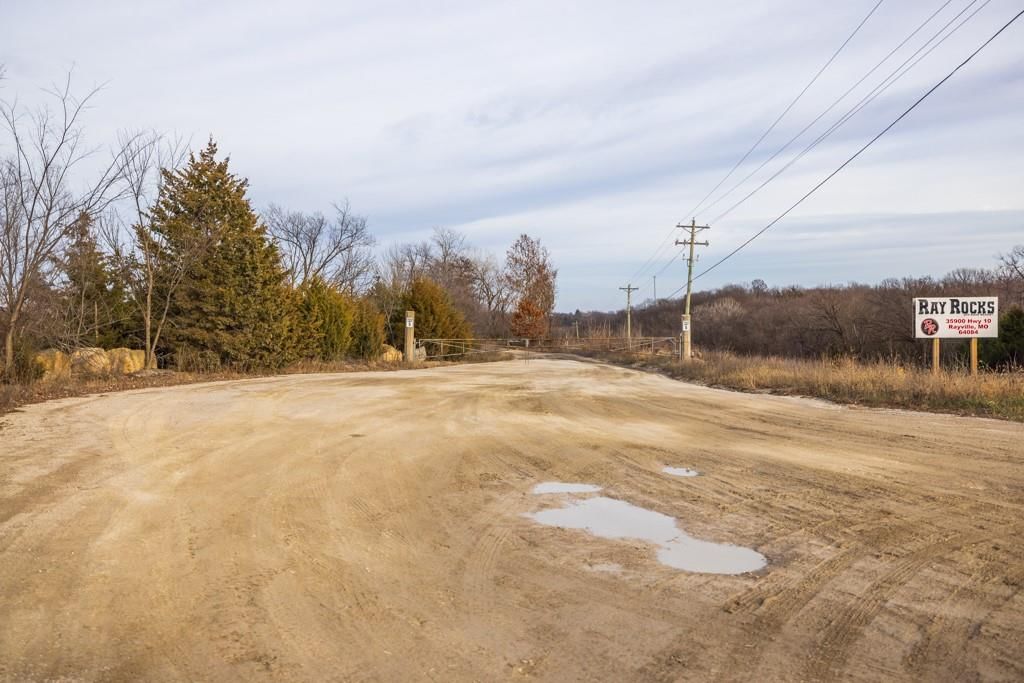 35900 10 Highway — photo 98