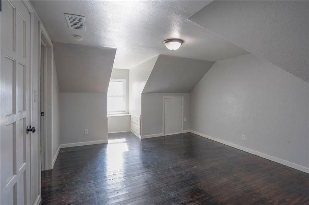 718 NE 42nd Terrace — photo 32