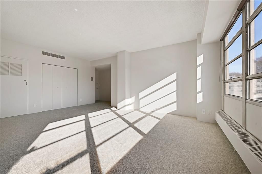 333 W MEYER Boulevard — photo 13