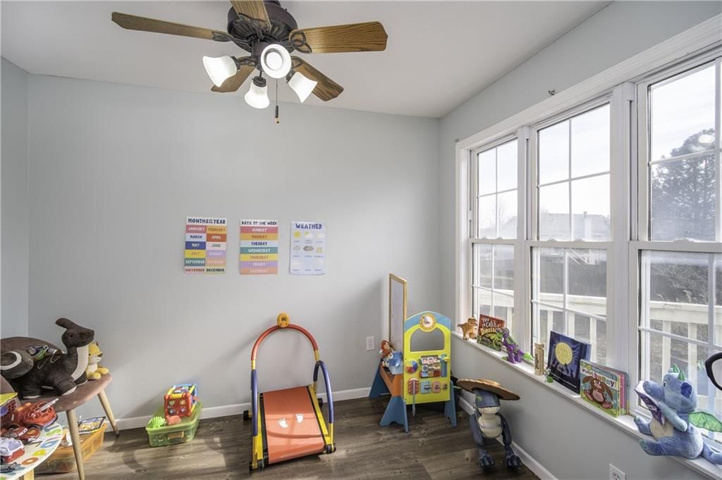 410 Myers Drive — photo 17