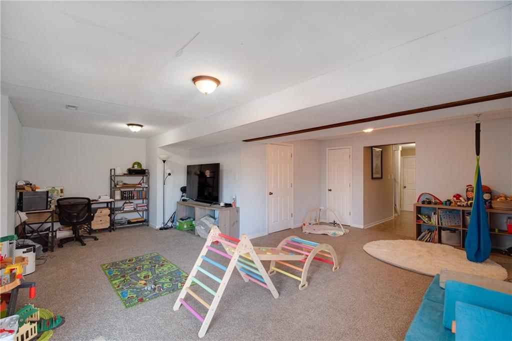 410 Myers Drive — photo 30