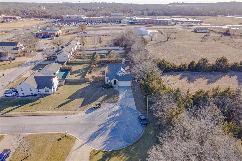 410 Myers Drive — photo 41
