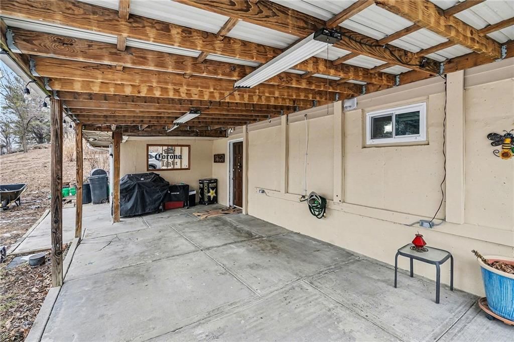 1810 N 94th Street — photo 25
