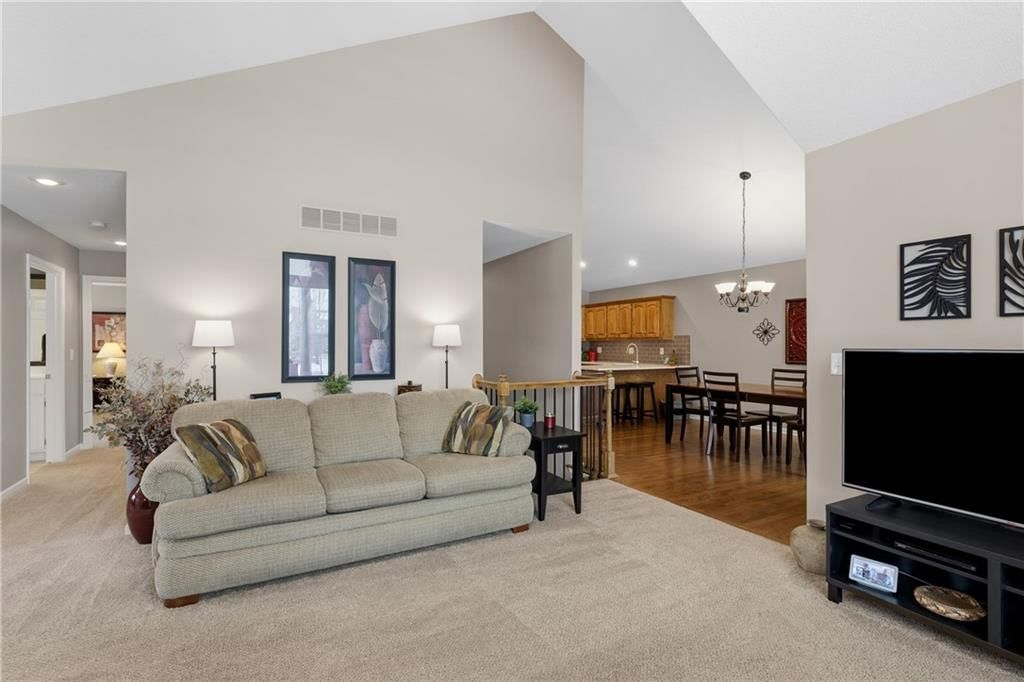 15212 S Greenwood Street — photo 7