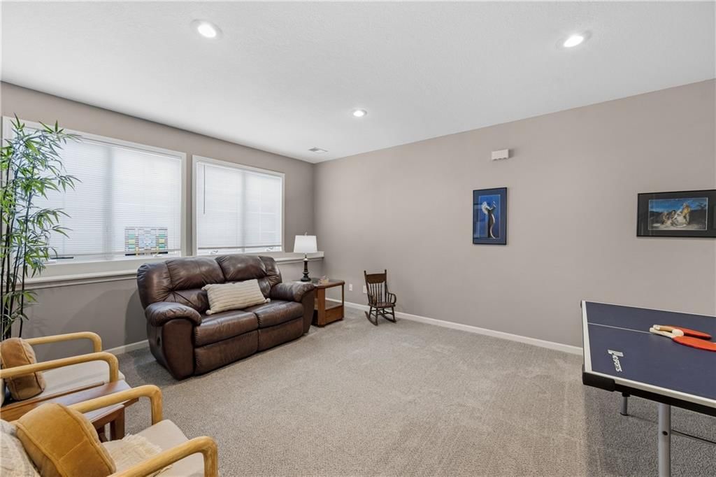 15212 S Greenwood Street — photo 25