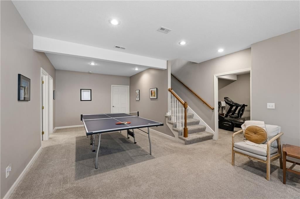 15212 S Greenwood Street — photo 27