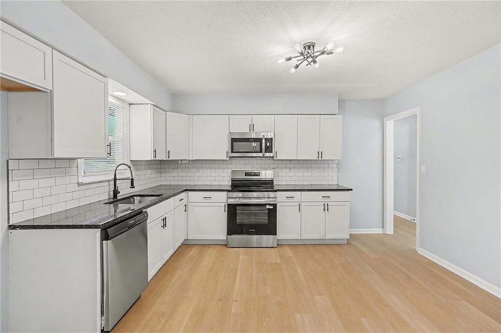 2100 Randolph Street — photo 9