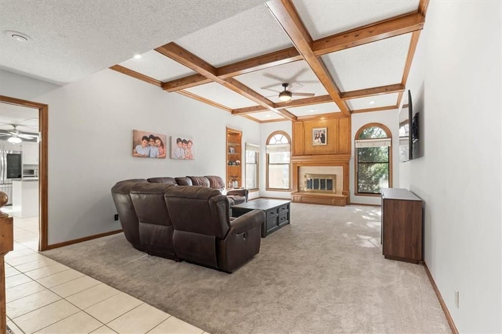 8113 W 99th Street — photo 3