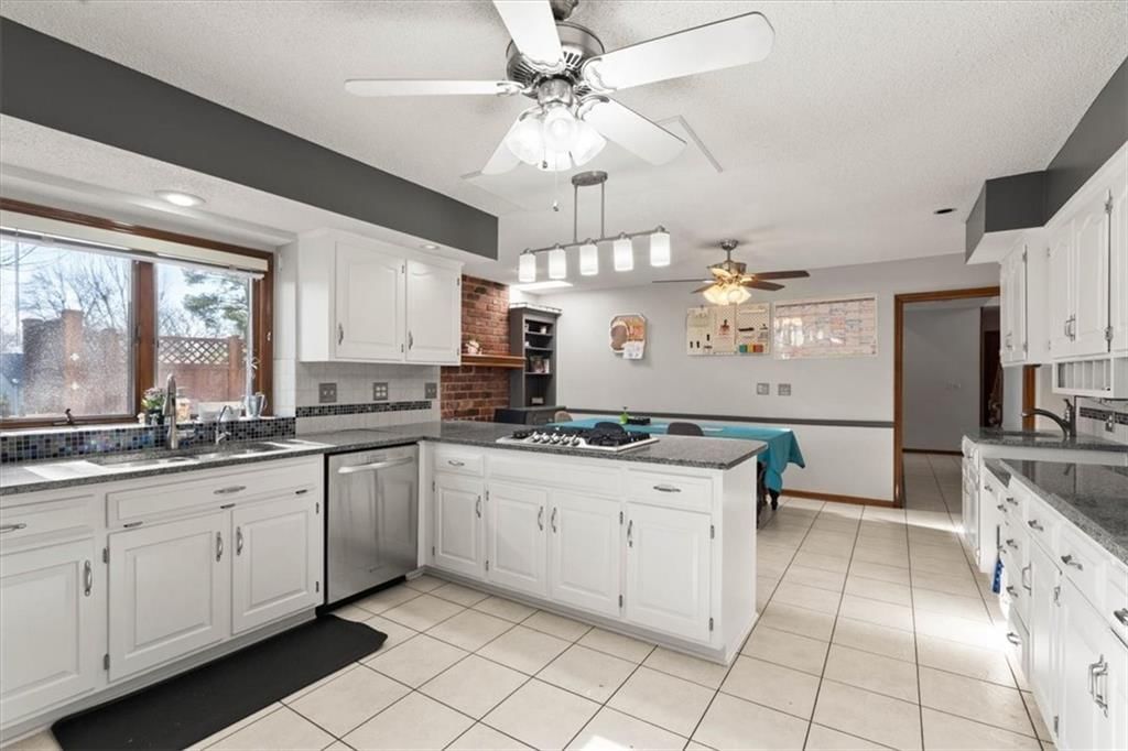 8113 W 99th Street — photo 13