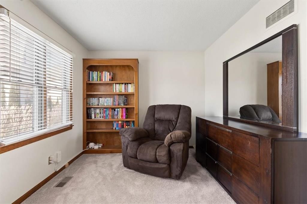 8113 W 99th Street — photo 18