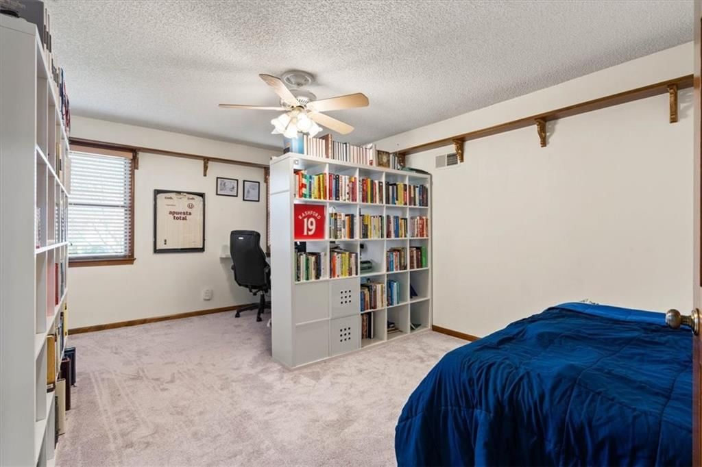 8113 W 99th Street — photo 35