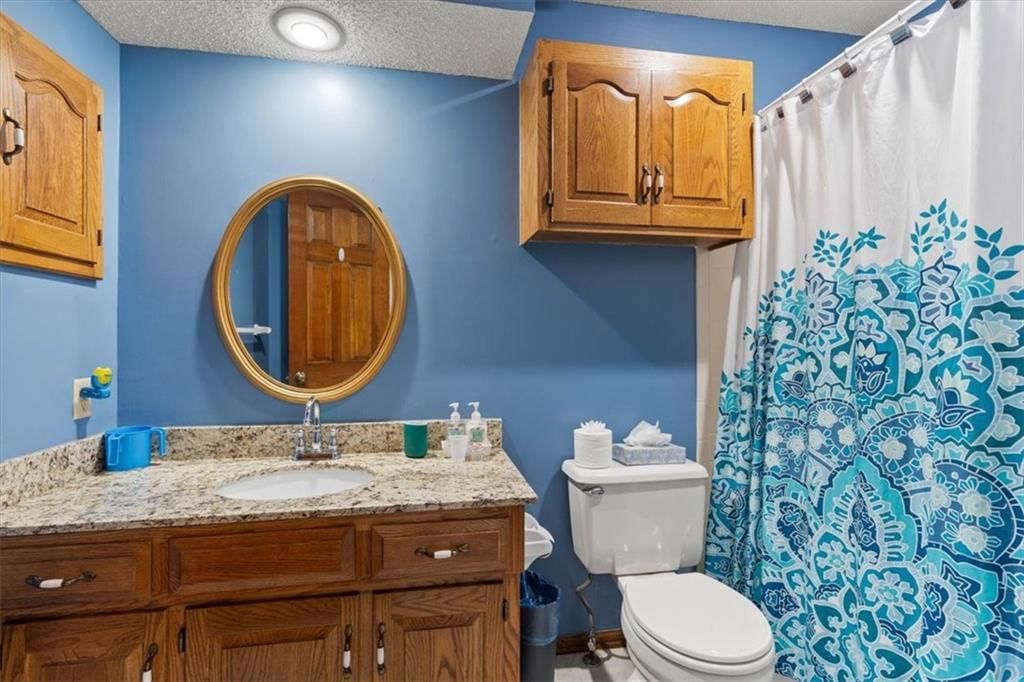 8113 W 99th Street — photo 36