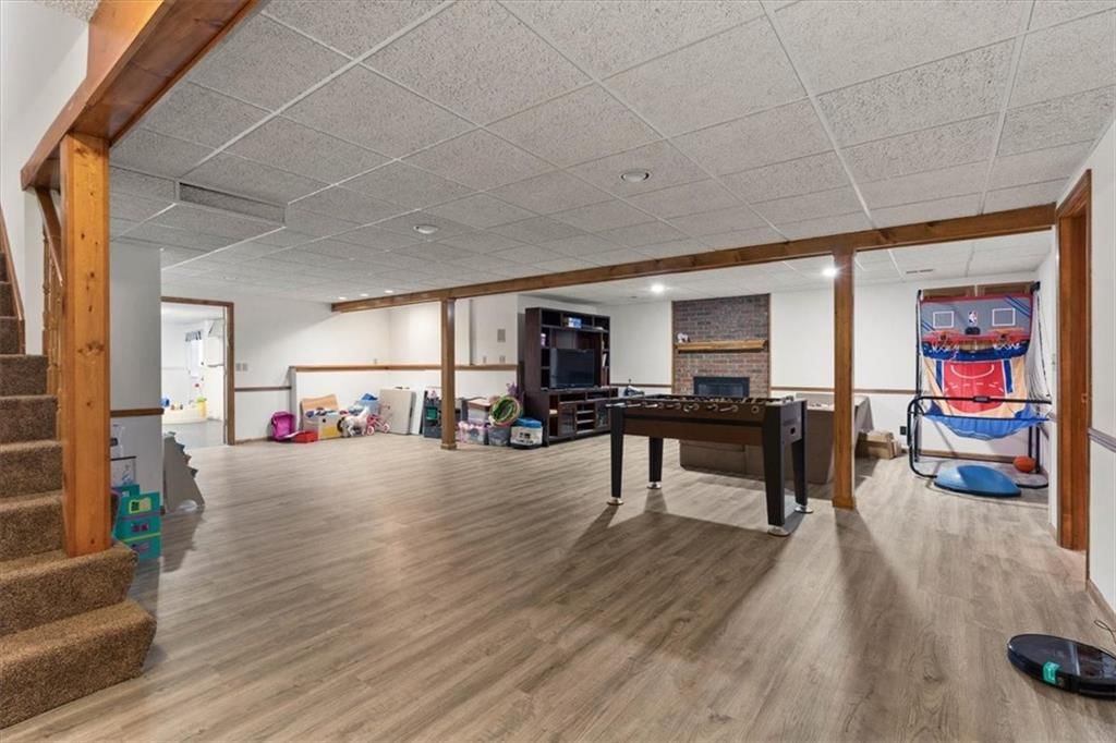 8113 W 99th Street — photo 38
