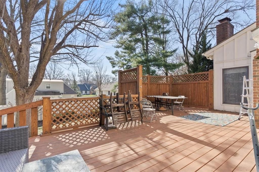 8113 W 99th Street — photo 42