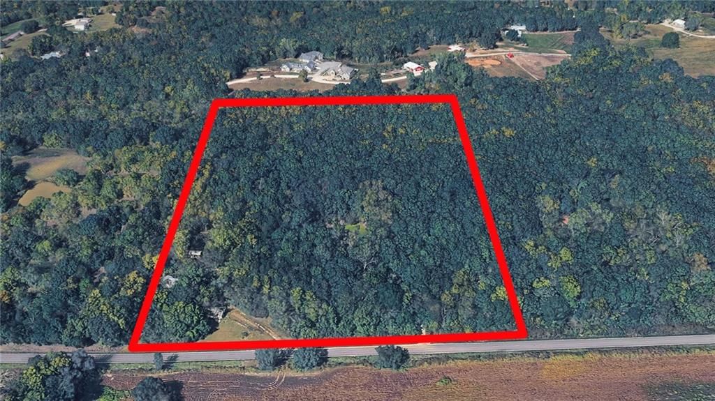16748 Golden Road, Linwood, KS