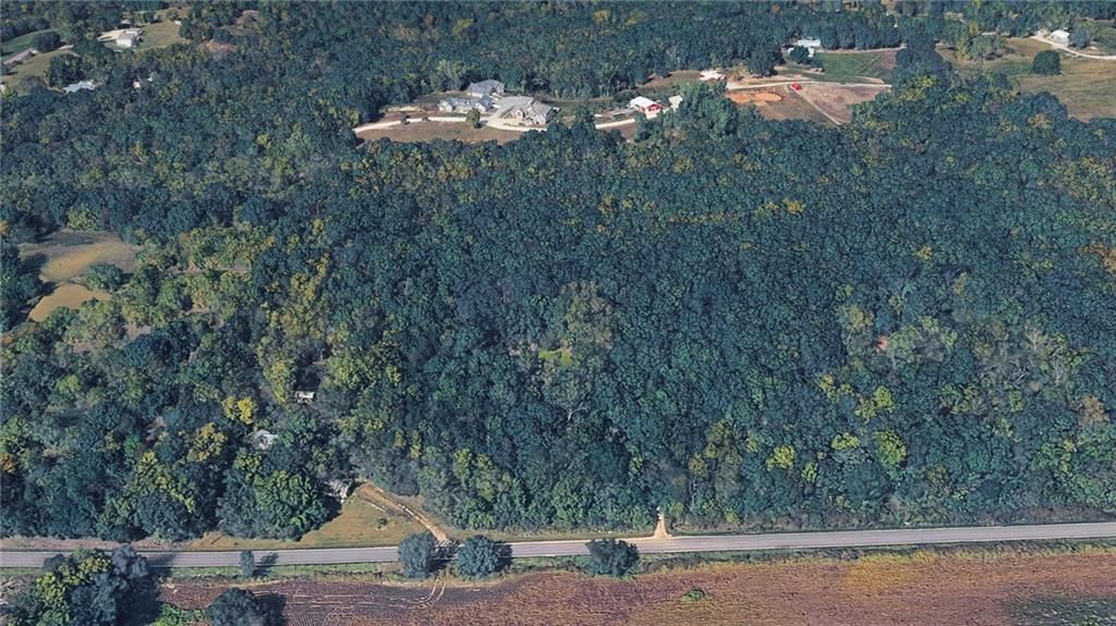 16748 Golden Road — photo 2