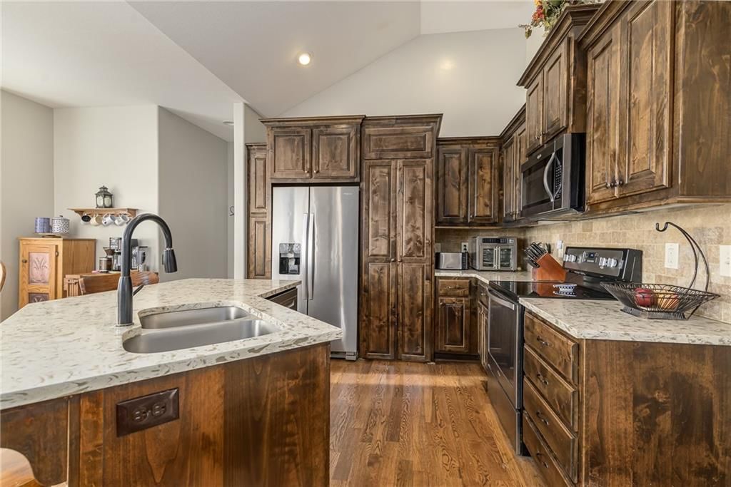 640 Shady Bend Drive — photo 8