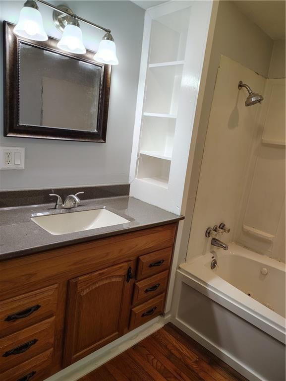 401 S Washington Street — photo 14