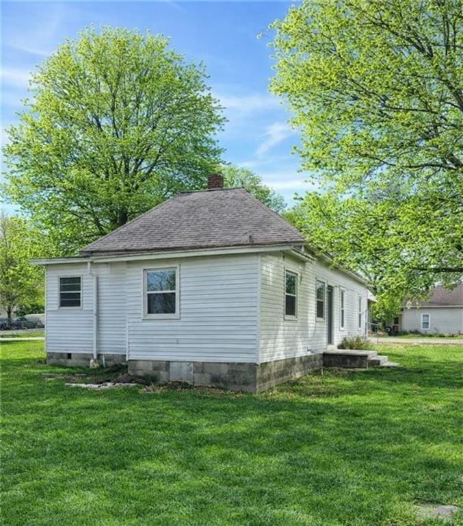 401 S Washington Street — photo 17