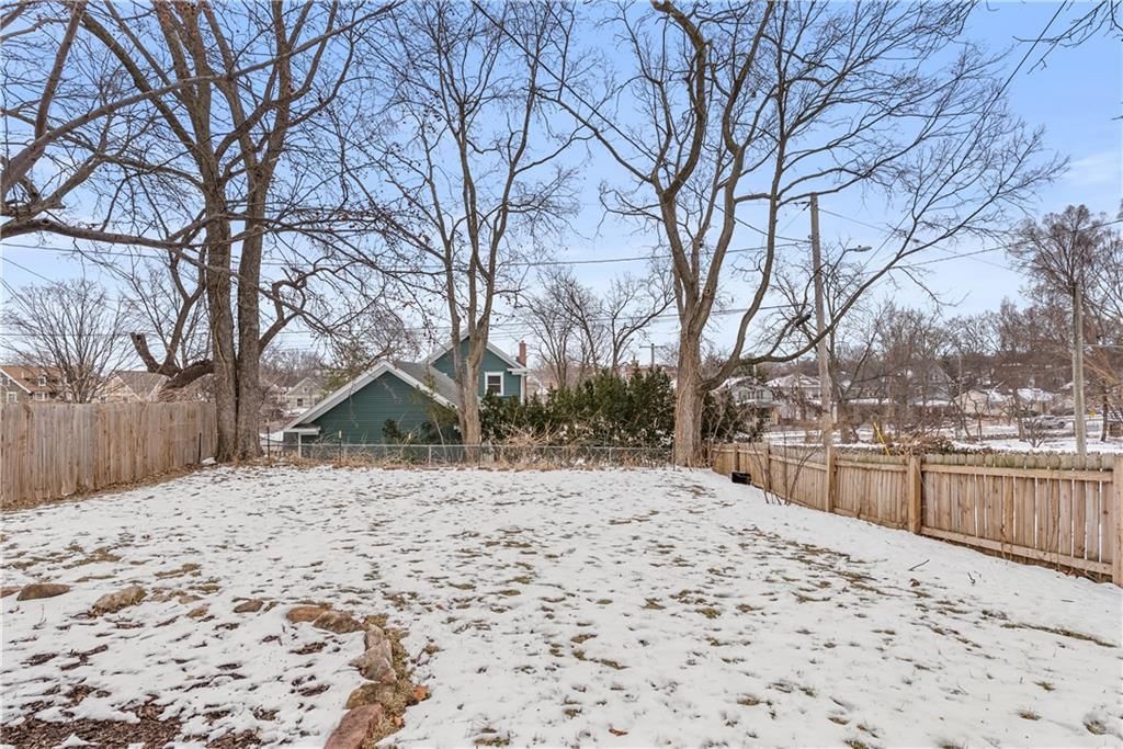 3641 Bell Street — photo 40