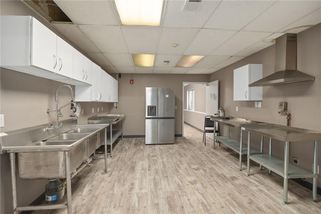 3919 Messanie Street — photo 18