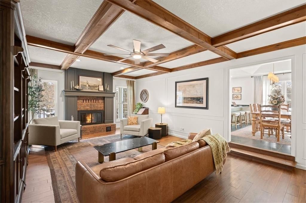 1625 NE Debonair N/A — photo 2