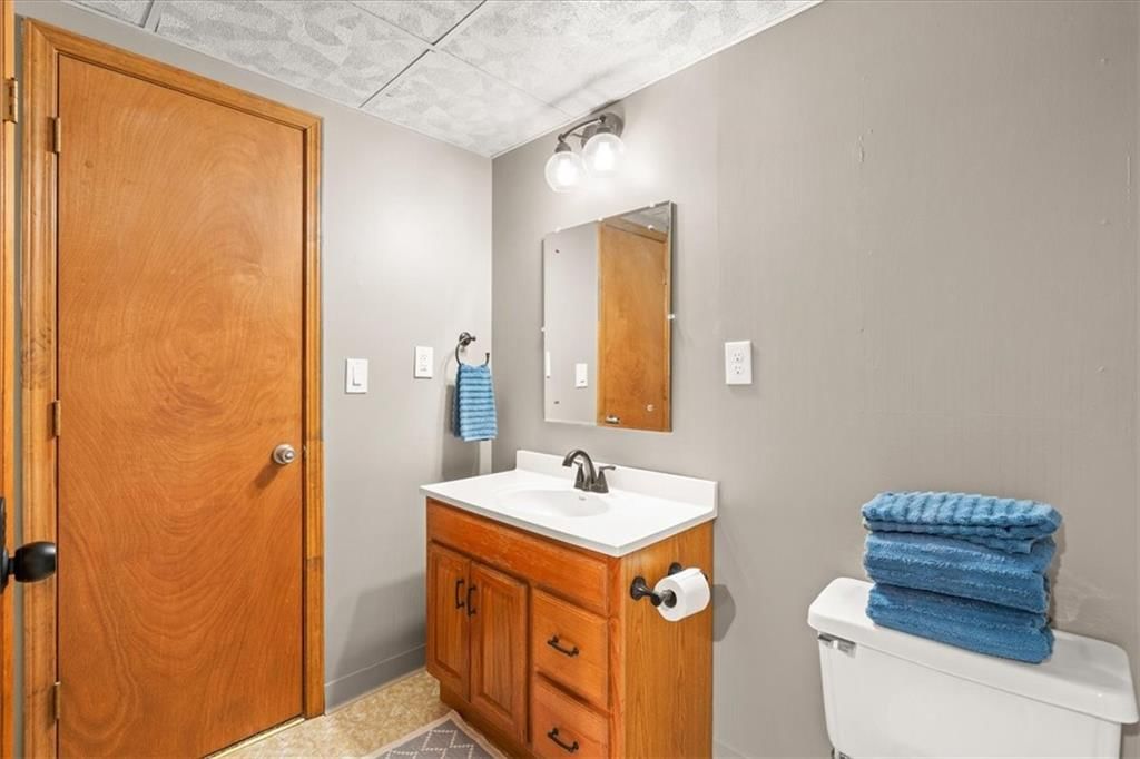 1625 NE Debonair N/A — photo 31