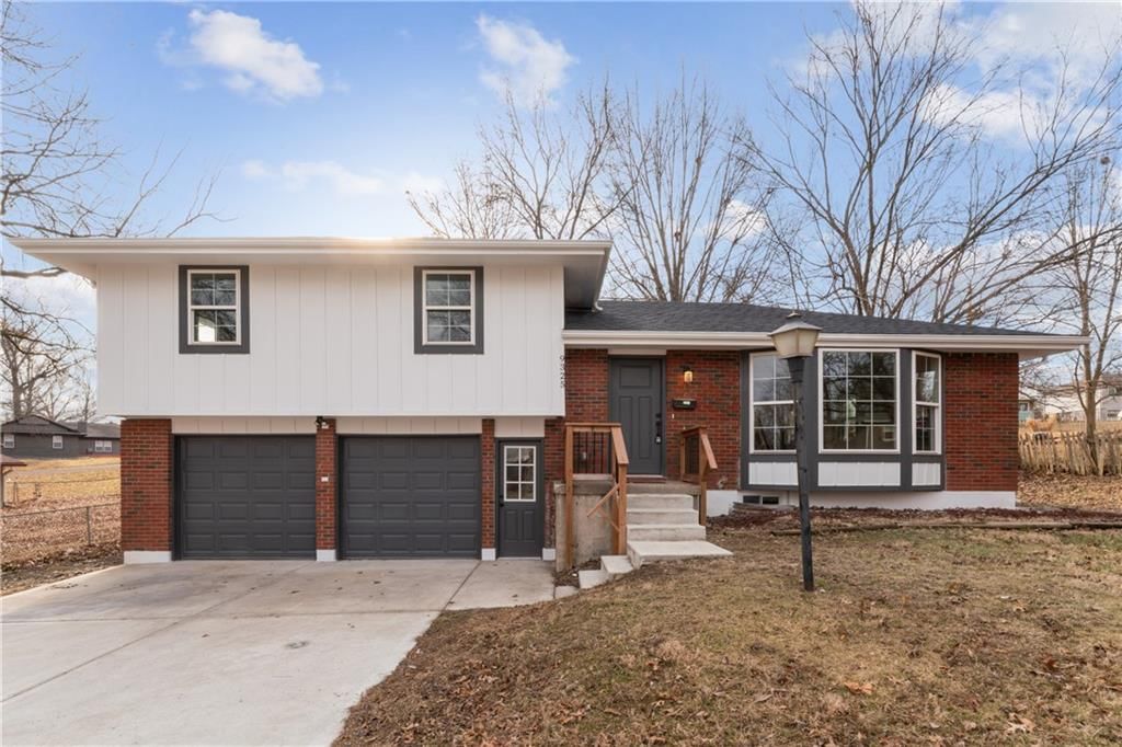 9325 E 85th Street, Kansas City, MO