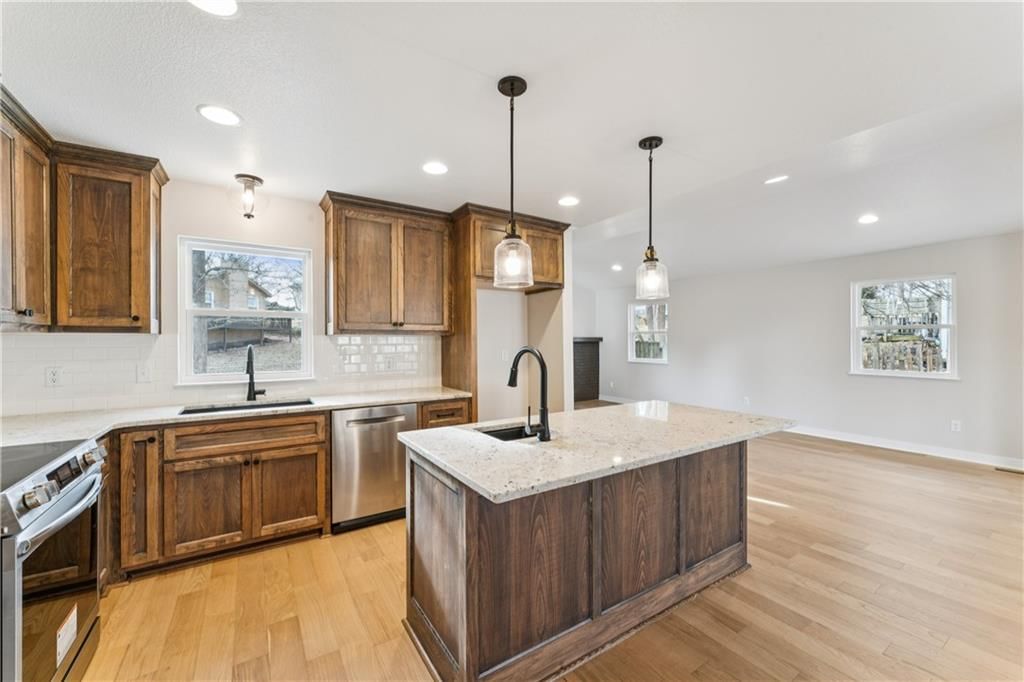 9325 E 85th Street — photo 12