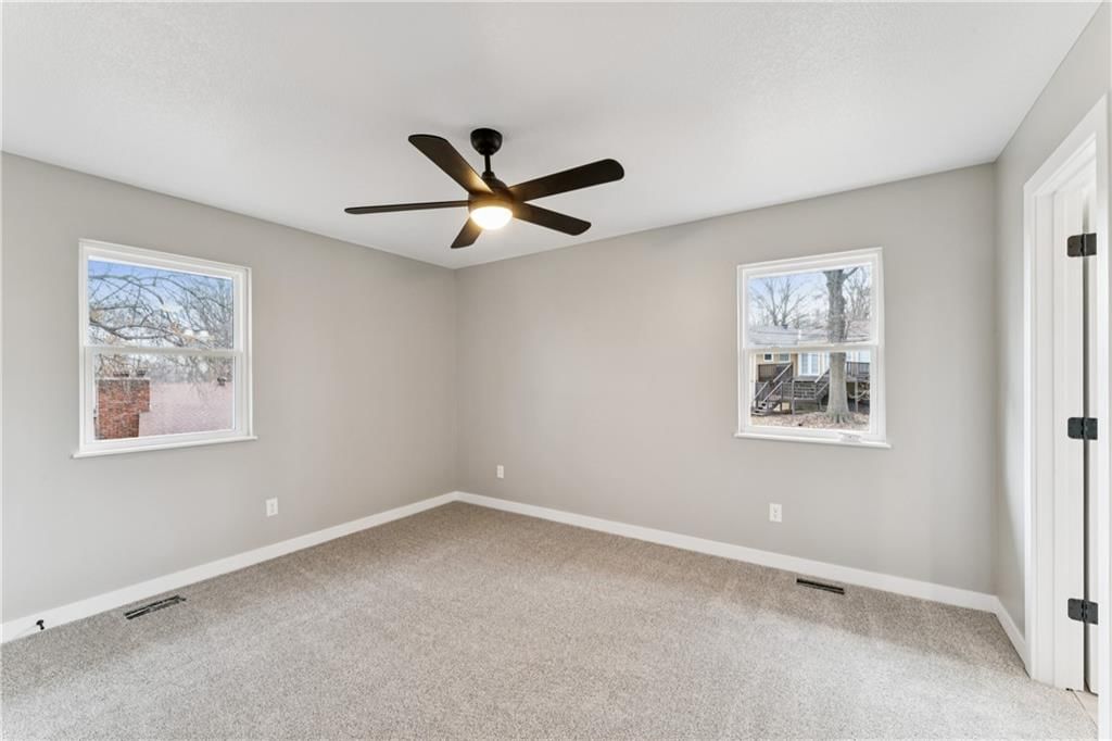 9325 E 85th Street — photo 14