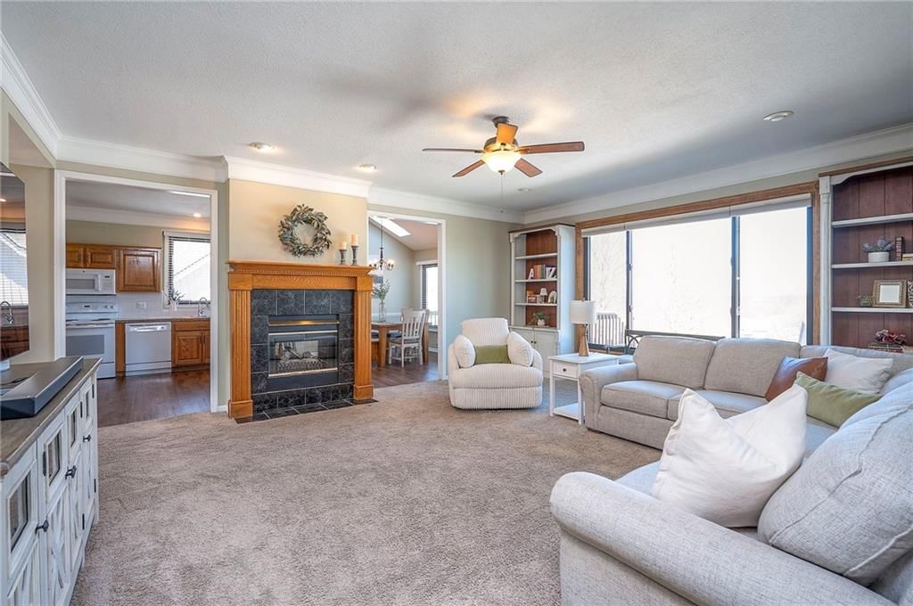 1108 NE FRANKLIN Drive — photo 4