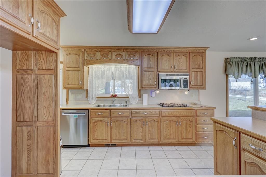 2833 W 26th Street — photo 10