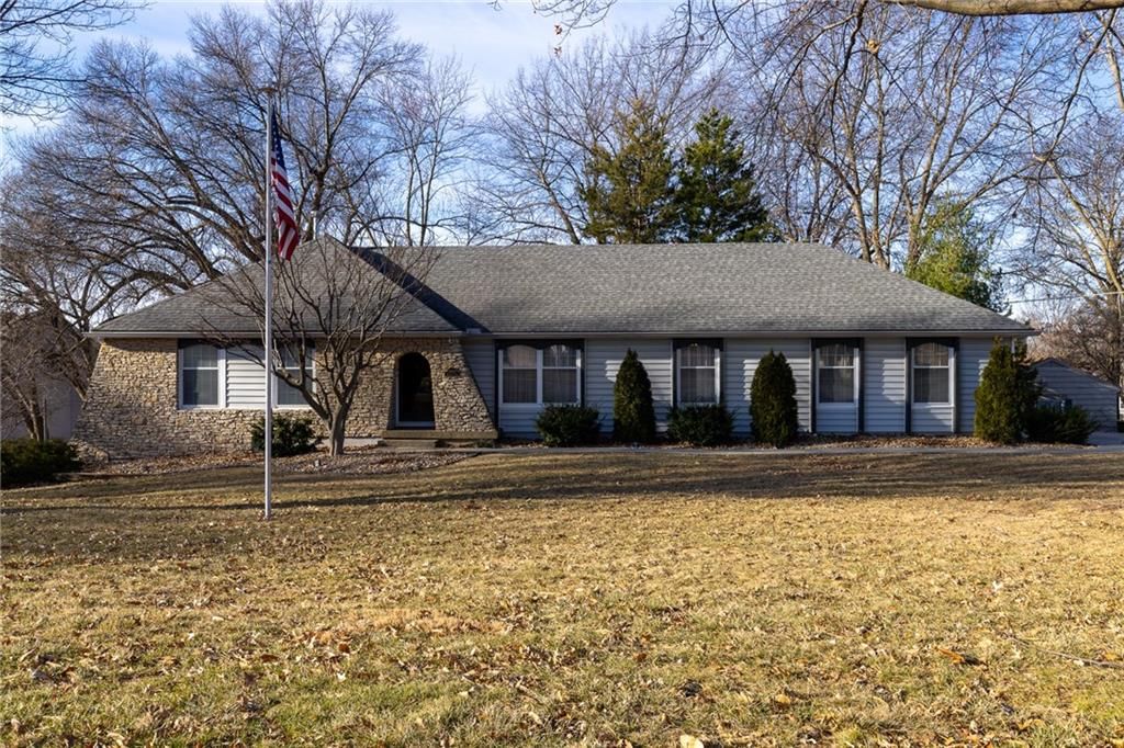 4900 Norwood Court — photo 2