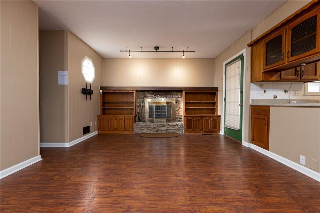 4900 Norwood Court — photo 9